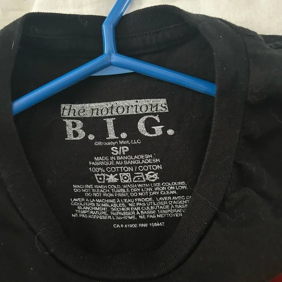 Notorious Black Graphic Tee - Picture 3 of 3